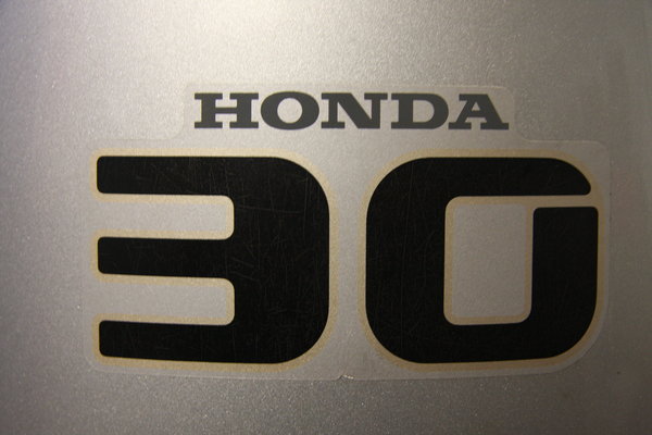 Honda buitenboordmotor sneek